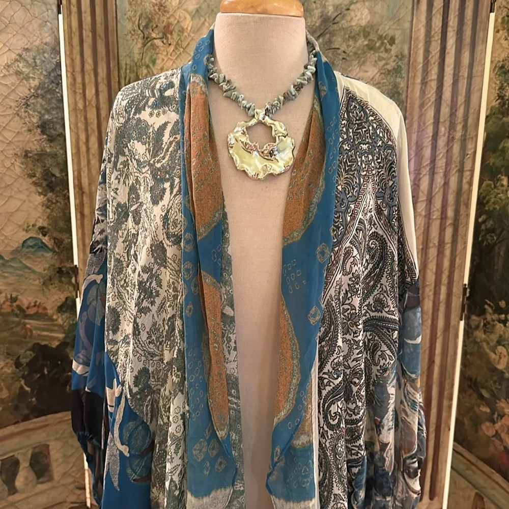Absolutely Fabulous “Free People” sheer blue print Kimono - Picture 2 of 6